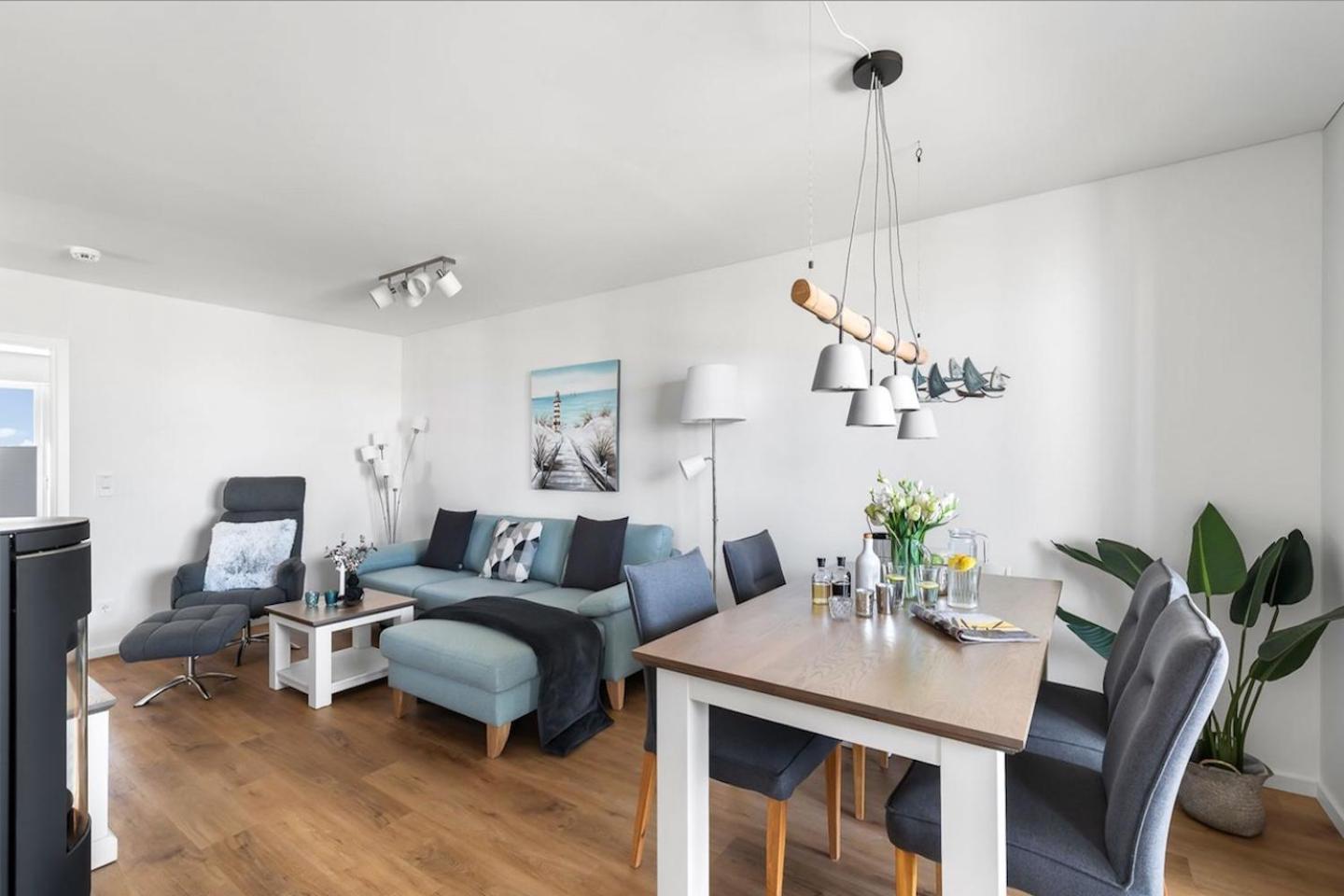 Apartment Maltes-ostseekoje Parken Frei Vorm Haus, 300m Zum Strand,infrarotsauna,magenta Tv Mit Netflix ,amazon Prime Und Rtl Plus, Kaminofen Im Wohnzimmer, Fahrradschuppen