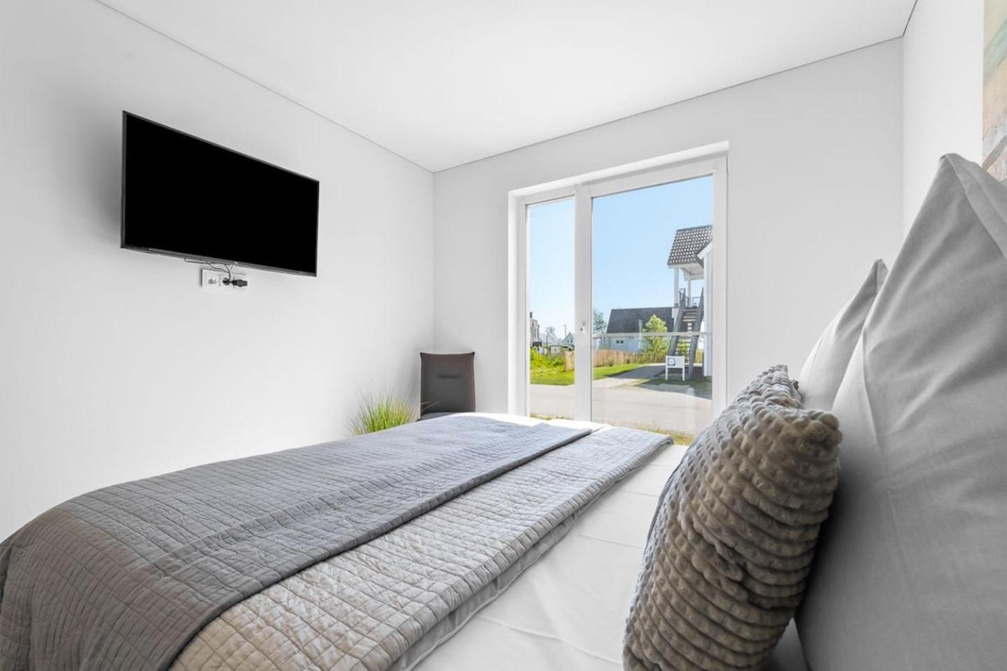 Maltes-ostseekoje Parken Frei Vorm Haus, 300m Zum Strand,infrarotsauna,magenta Tv Mit Netflix ,amazon Prime Und Rtl Plus, Kaminofen Im Wohnzimmer, Fahrradschuppen * Olpenitz