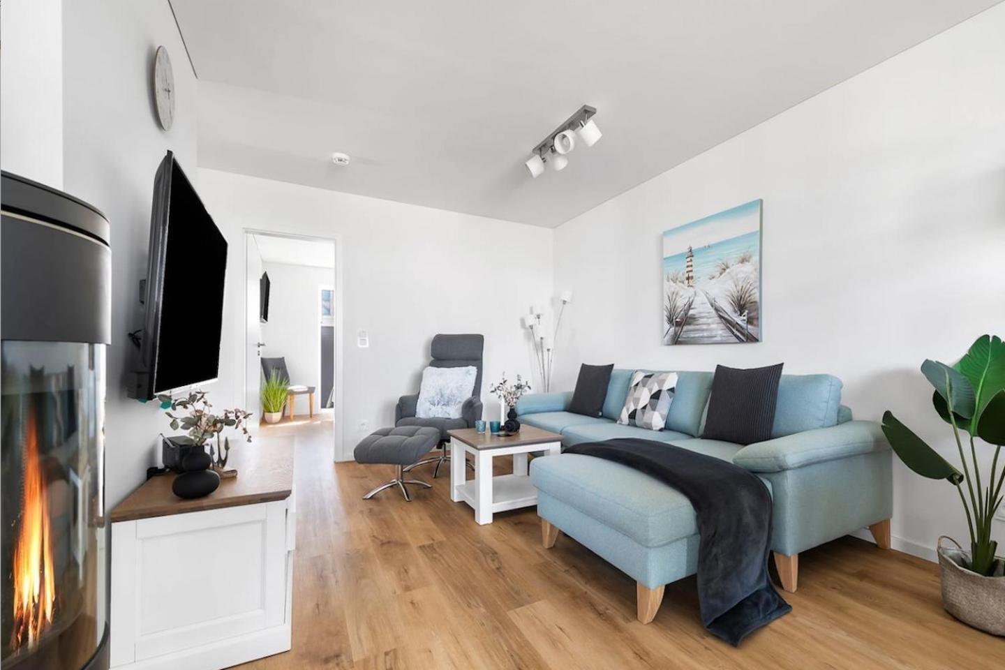 Apartment Maltes-ostseekoje Parken Frei Vorm Haus, 300m Zum Strand,infrarotsauna,magenta Tv Mit Netflix ,amazon Prime Und Rtl Plus, Kaminofen Im Wohnzimmer, Fahrradschuppen